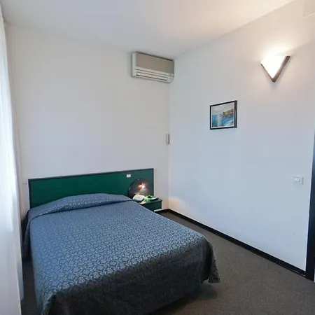 Campana Hotel 3*